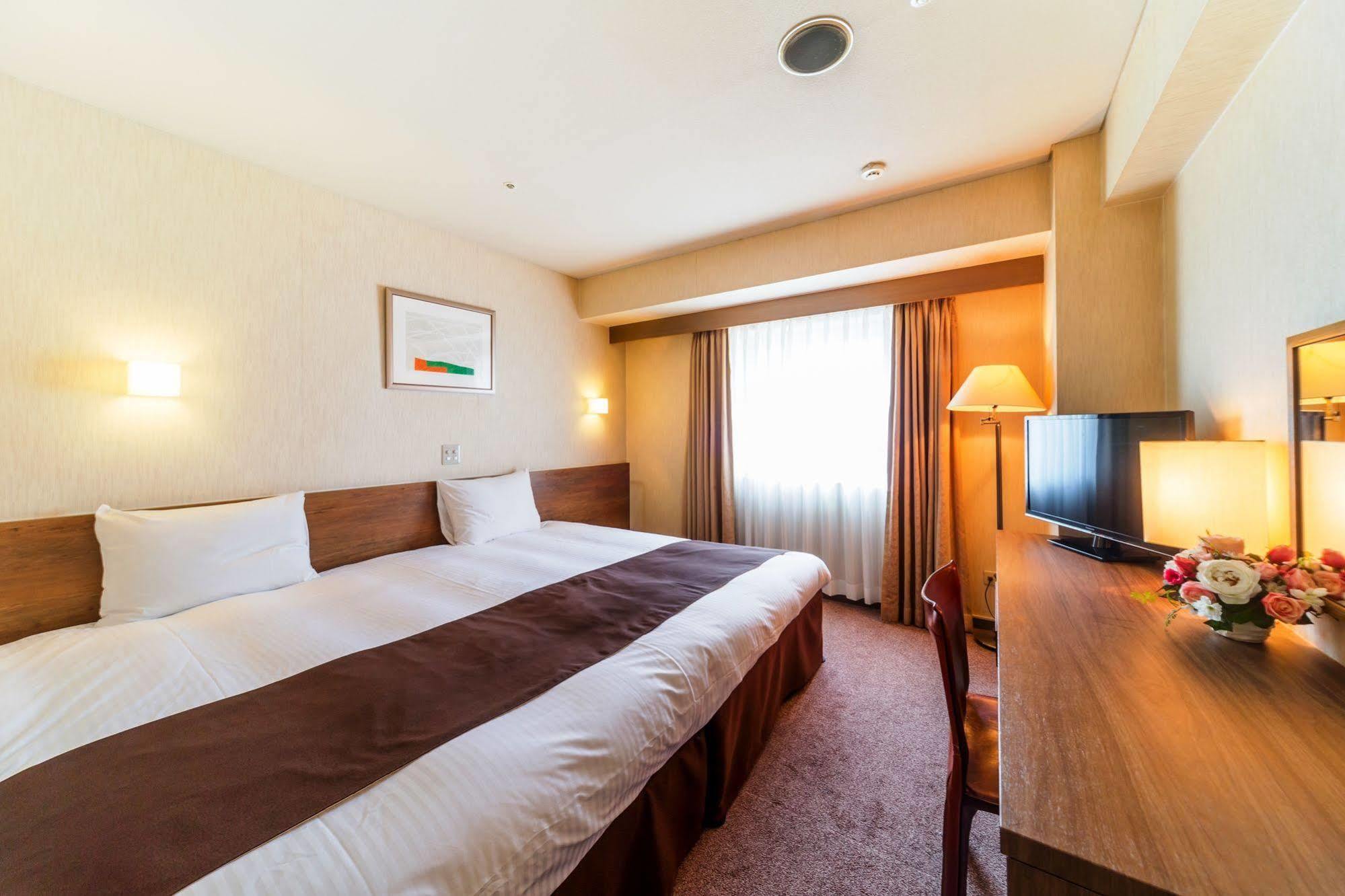 Nest Hotel Sapporo Odori Екстер'єр фото